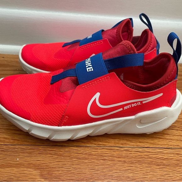 Nike Kids Flex Runner Size 3Y (like new!) - Picture 3 of 7